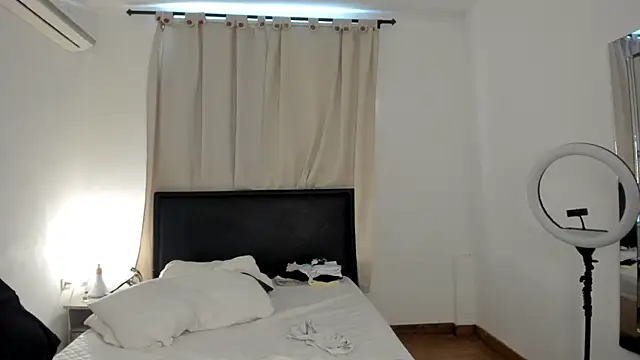 brithany_olson25 现场XXX聊天