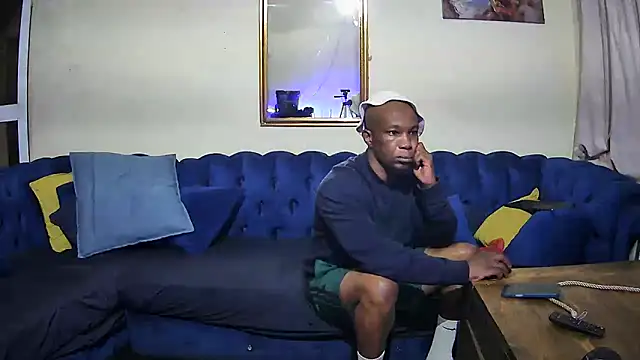 แชท XXX สดของ TheeBigPump