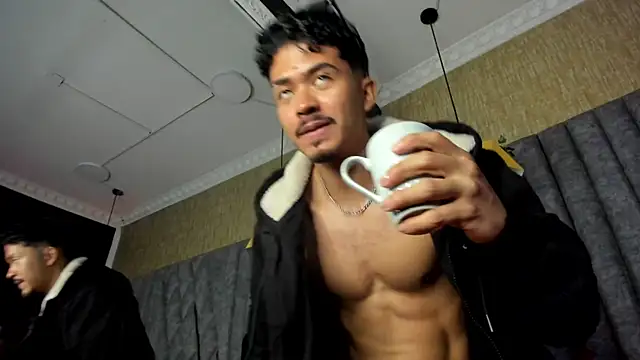 NicolaiKarav 웹캠 쇼