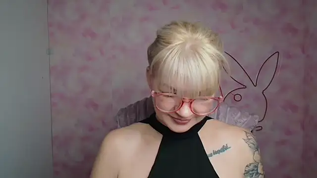 Chat +18 de Madonna_Fire ao vivo