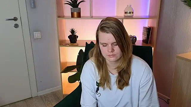 ModestaColato's Webcam Show