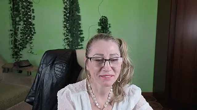 Habibi_Honeyy's Live XXX Chat