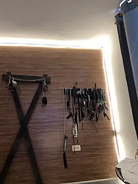 yey_bdsm Adlı Modelin Canlı XXX Sohbeti