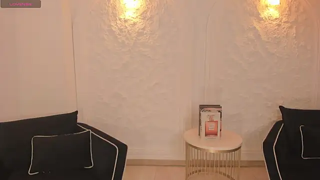 SavannahStorm Chat XXX in diretta