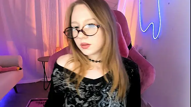 DariaTate Adlı Modelin Canlı XXX Sohbeti