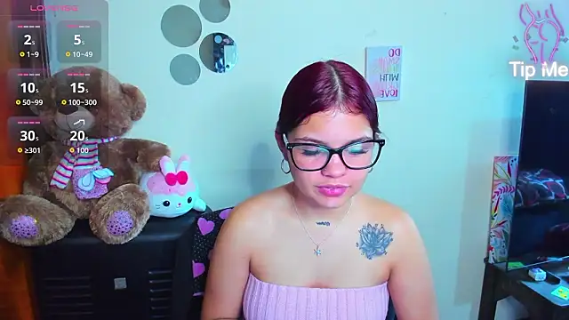 Ema__Luna Adlı Modelin Canlı XXX Sohbeti