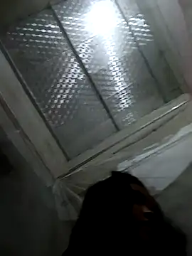 Pretty-haert: διαδικτυακό σόου στην κάμερα