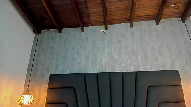 Maya_curvy's Webcam Show