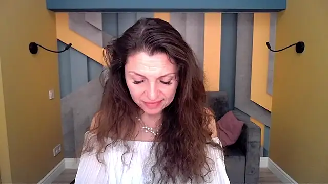 EllaLong Adlı Modelin Canlı XXX Sohbeti