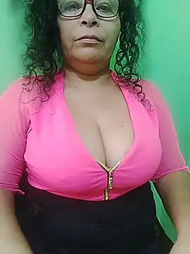 Amarantha25: онлайн-секс-чат