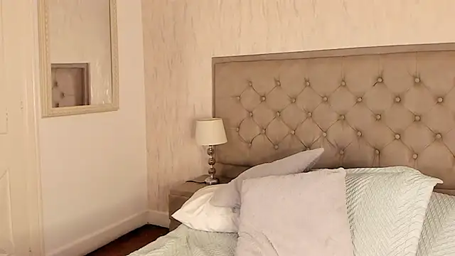 Sienna_brunette live XXX chat