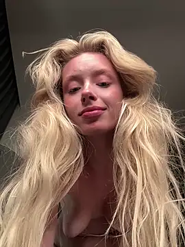 Chat +18 de SunnyShiney ao vivo