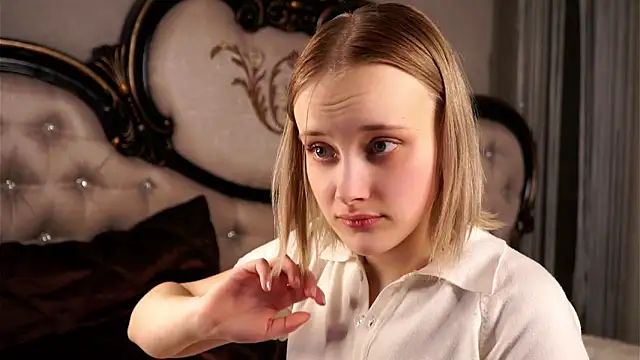 KirstinMcgeady Adlı Modelin Canlı XXX Sohbeti