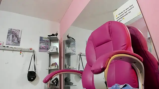 Chat +18 de CAMILA--REY ao vivo