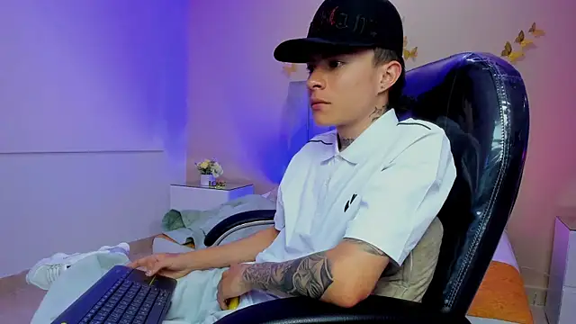 Nascary_Fox Pertunjukan Webcam