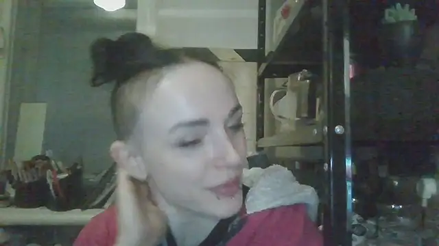 Chatroom XXX en direct de Trinsy_Love