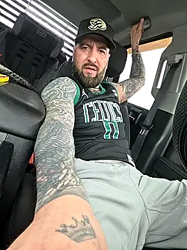 Chat XXX en directo de Beardedtattood