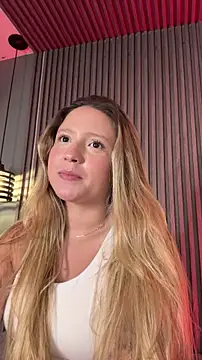 Czat XXX na żywo – MiaPetit_