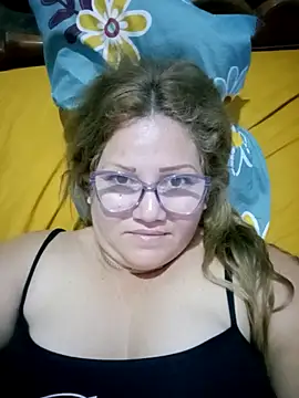 Carlotaazul Chat XXX in diretta