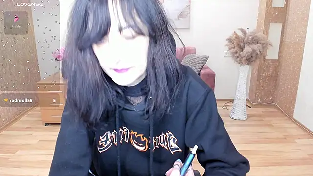 XXX chat uživo modela Dana_Haliti