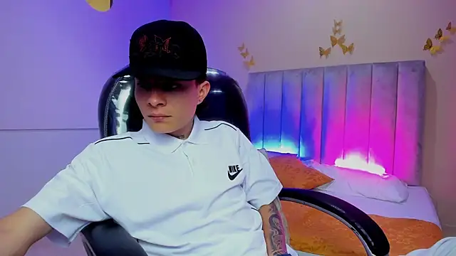 Nascary_Fox Live XXX-Chat