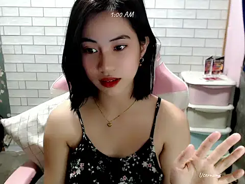 Rainea149's Live XXX Chat