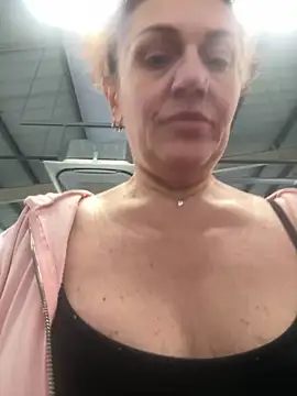 XXX chat uživo modela RubyyRosee