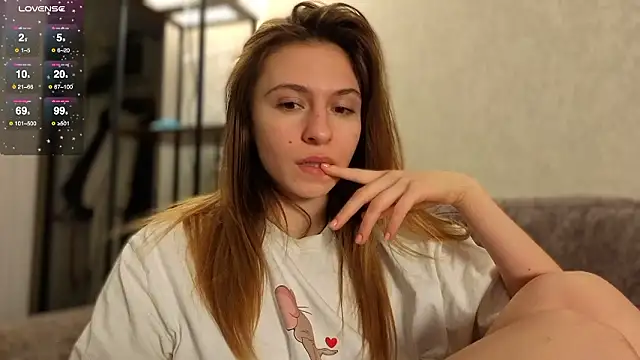 Онлайн чат XXX LovelyKatea