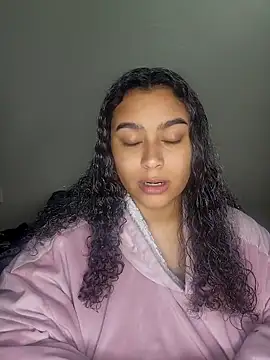 cinnaminnie webkamerás műsora