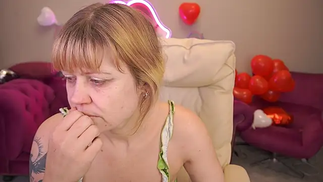 BellaLaPetit Live XXX-Chat