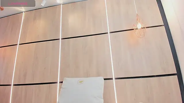 ikia_lopez_ élő XXX-chatje