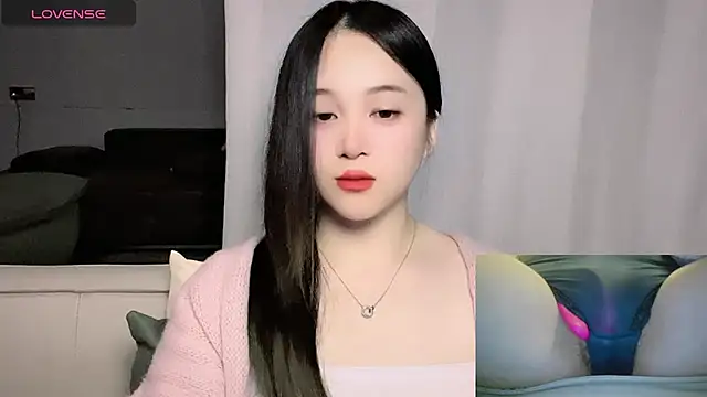 woaiqinqin Chat XXX live
