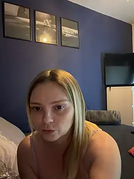 Sky25x: вебкам-шоу