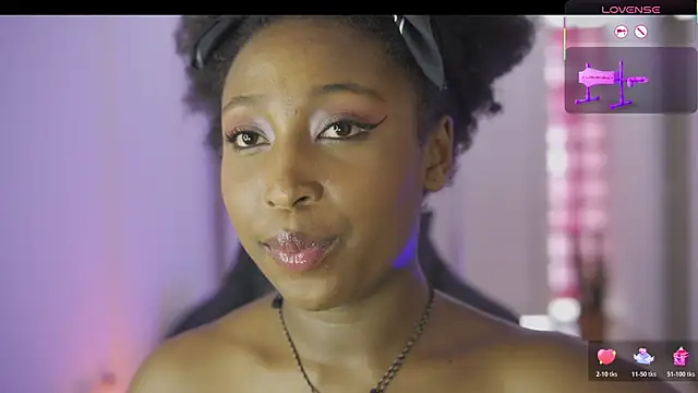 EmmaSanzz_ Chat XXX live