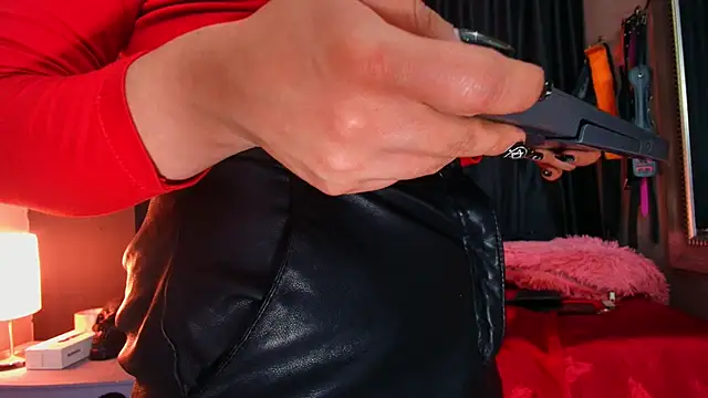 دردشة AvaLusty الجنسية المباشرة