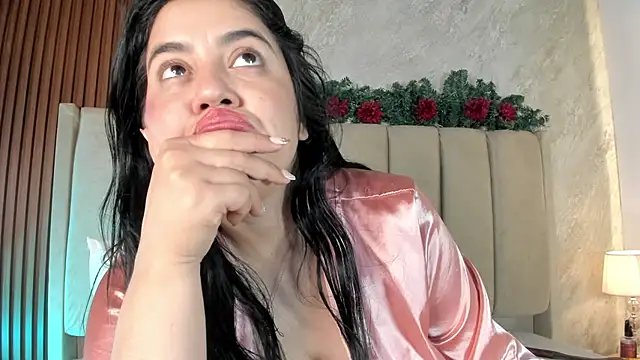 _Cris_Spicy_n Live XXX chat