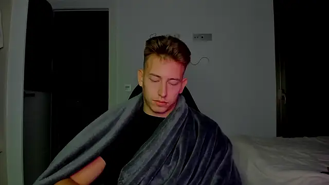 Pertunjukan Kamera Web find0m_master