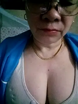 small-house123 Live XXX Chat