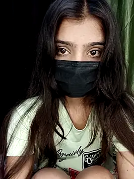 hotyjiyaaaa Adlı Modelin Web Kamerası Şovu