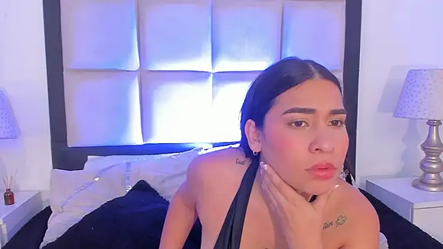 SussyFox live XXX chat