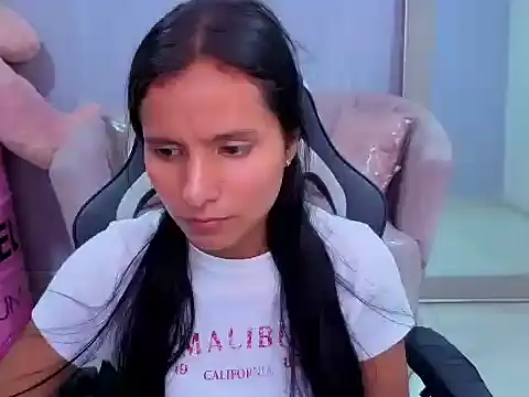 Chat +18 de Cataleya23_a ao vivo