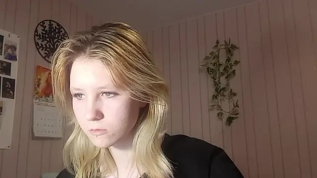 RunawayBr1de Adlı Modelin Canlı XXX Sohbeti