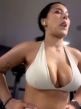 Risky_Workouts – Live XXX-chat