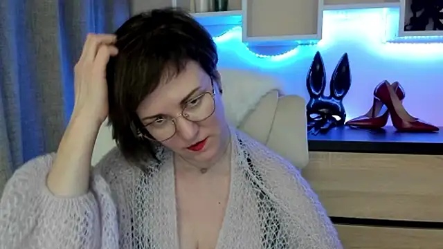 Chat +18 de feliziaDesire ao vivo