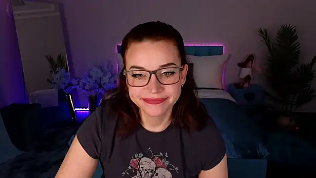 MarlaDewis: онлайн-секс-чат