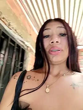 Pertunjukan Kamera Web Rous-squir