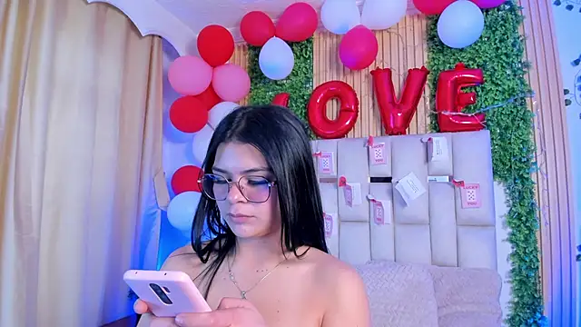 XXX chat uživo modela Jade_Nmm