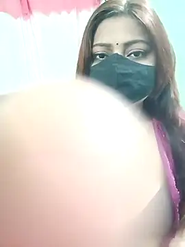 Ritika_sen Show in webcam