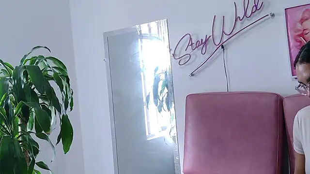 Czat XXX na żywo – Emmy_And_Luna