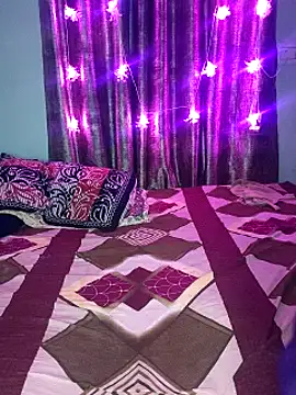 XXX chat uživo modela Saumyy